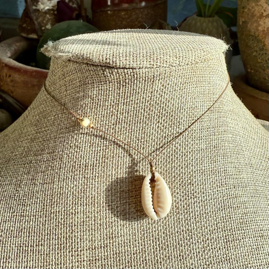 Beachy Cowrie Shell Choker
